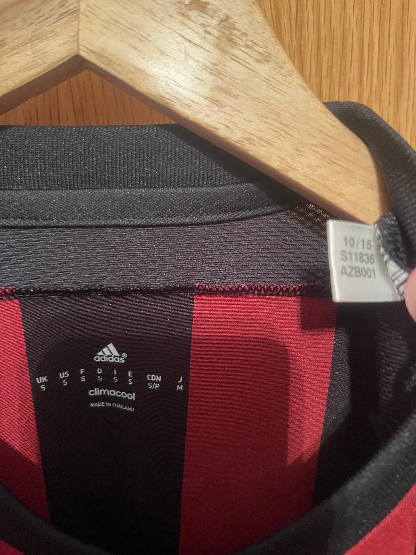 AC Milan 2015/2016 Home Football Shirt Small - Stephan El Shaarawy