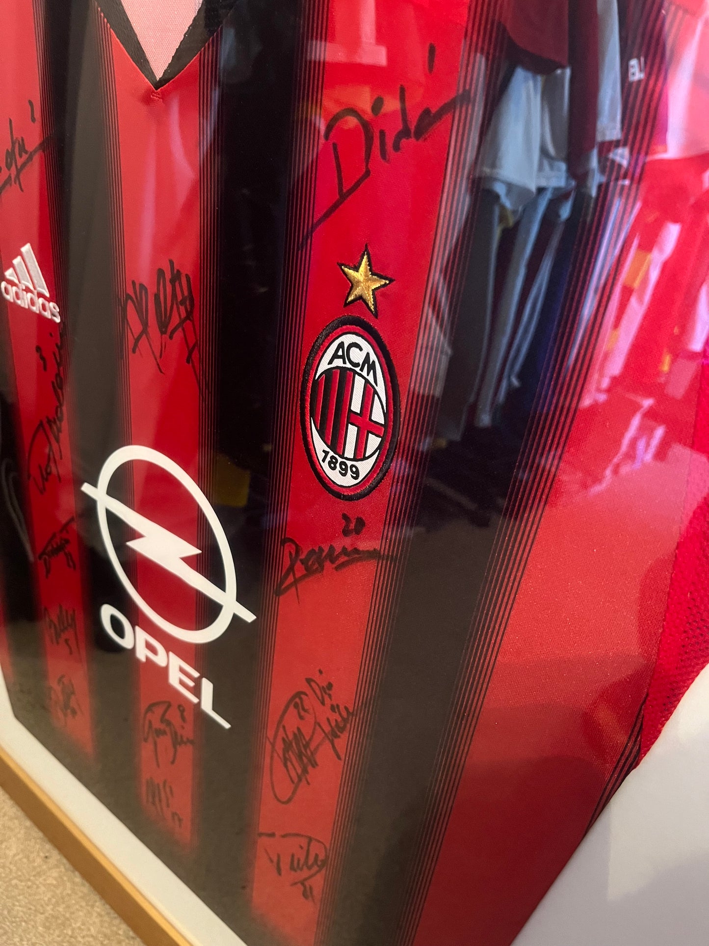 AC Milan 2004/2005 Home Football Shirt Extra Large - Squad Signed + Framed