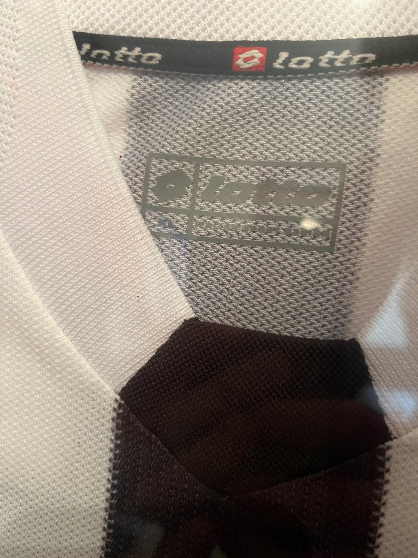 Juventus 2002/2003 Home Football Shirt Extra Large - Squad Signed + Framed