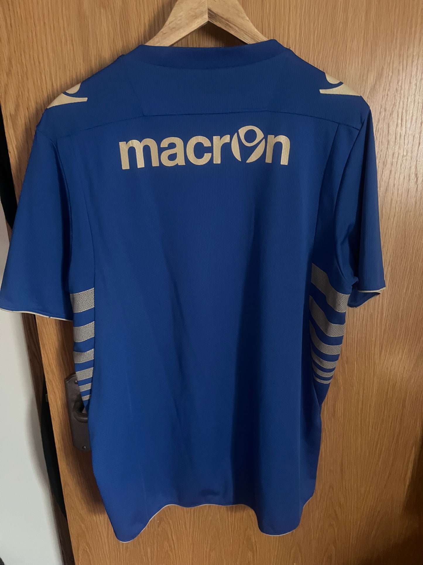 Leeds United 2011/2012 Training Football Shirt Large - Fits Medium