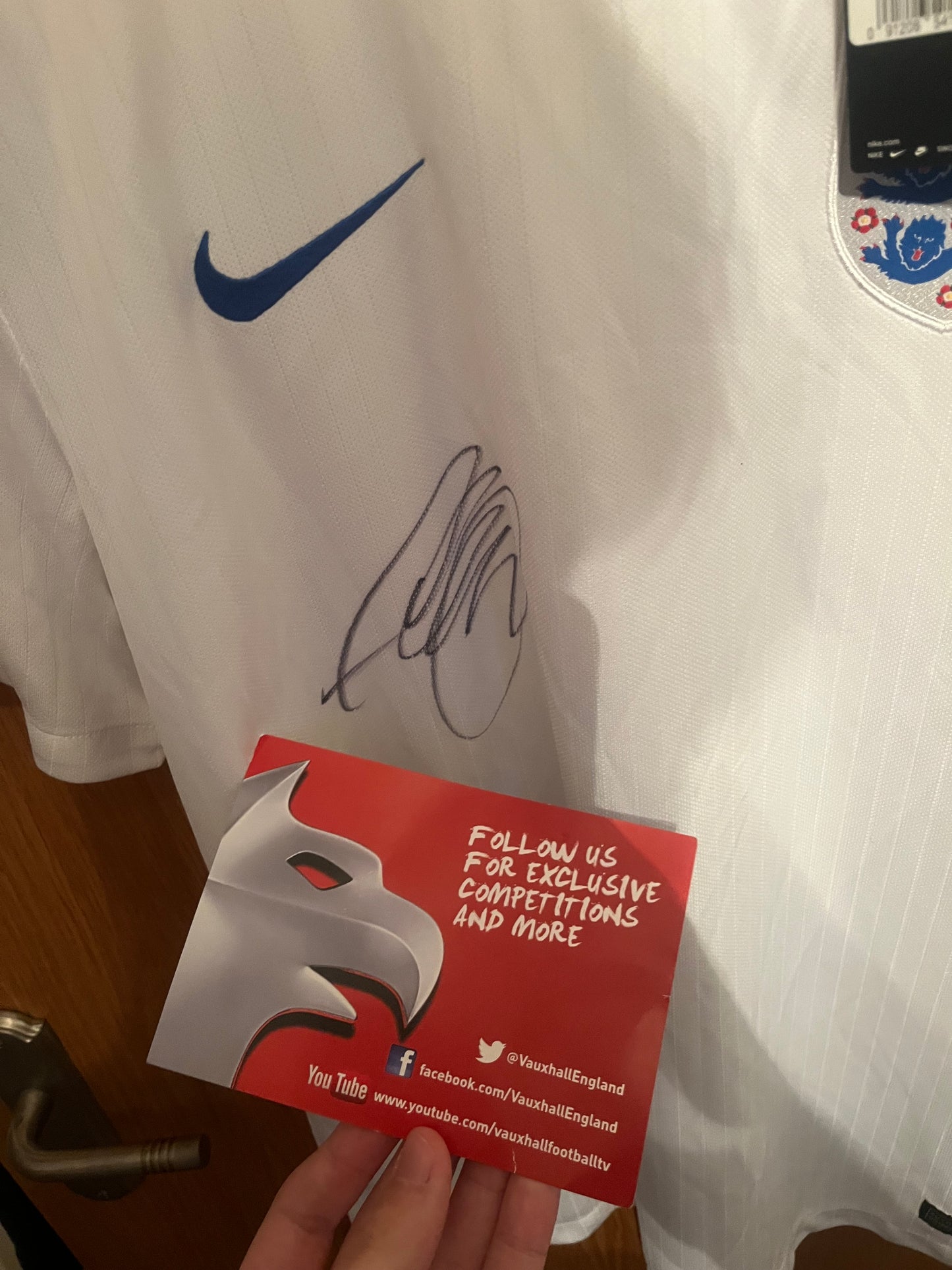 BNWT England Home Football Shirt Medium - Signed By Glen Johnson