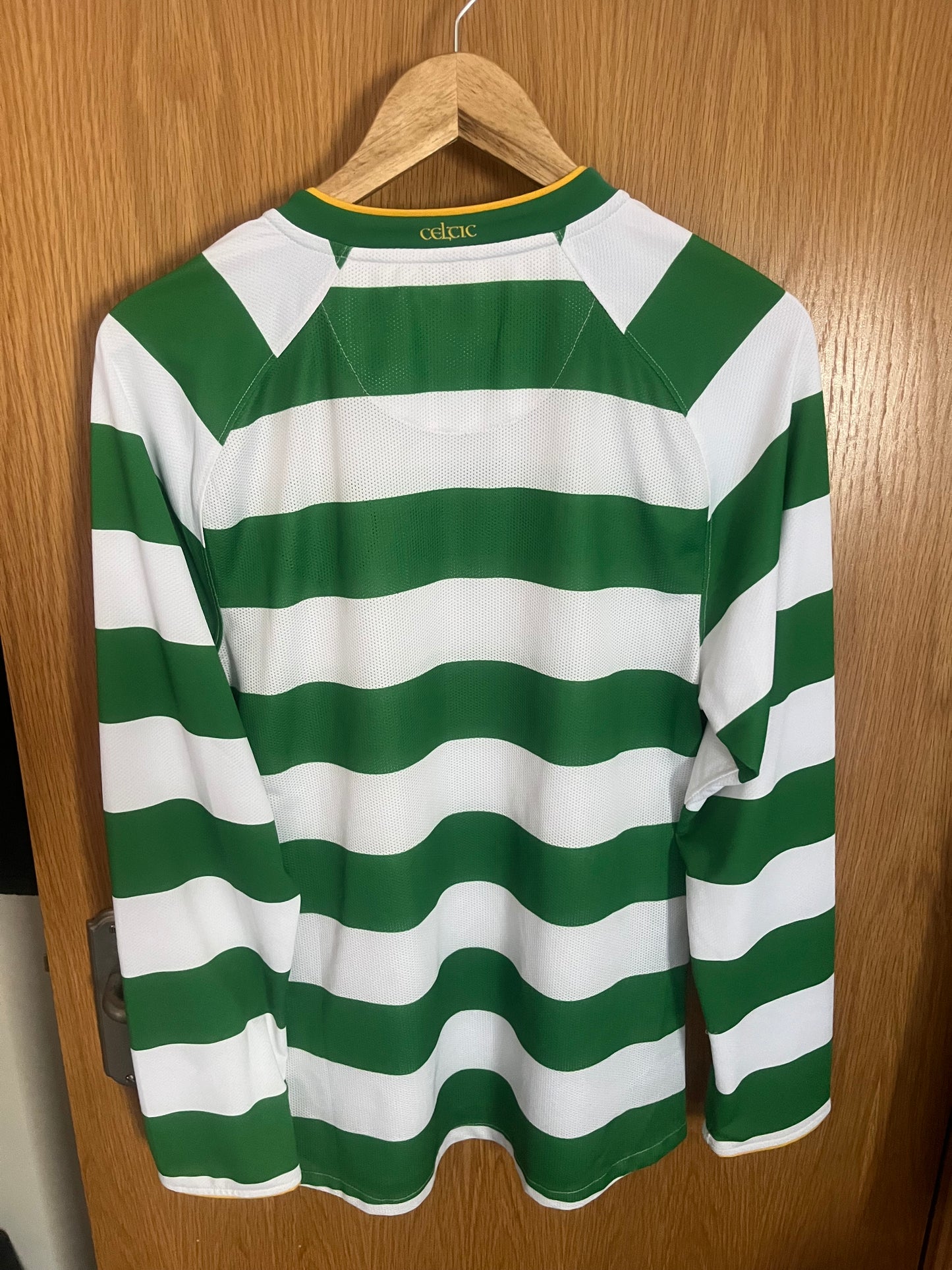 Celtic 2008/2009/2010 Home Football Shirt Medium - Long Sleeve - Kitroom Issue