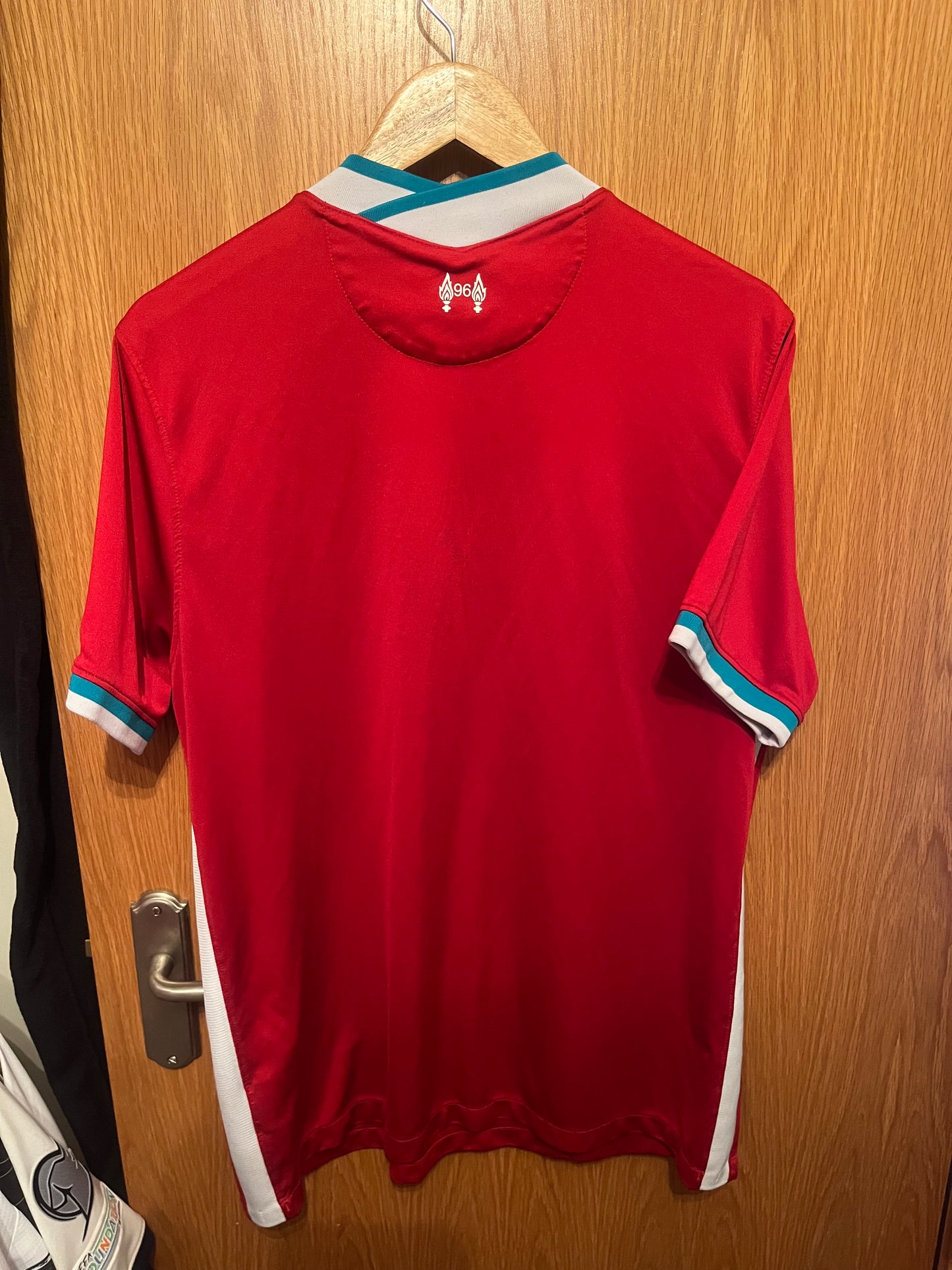 Liverpool 2020/2021 Home Football Shirt Extra Large