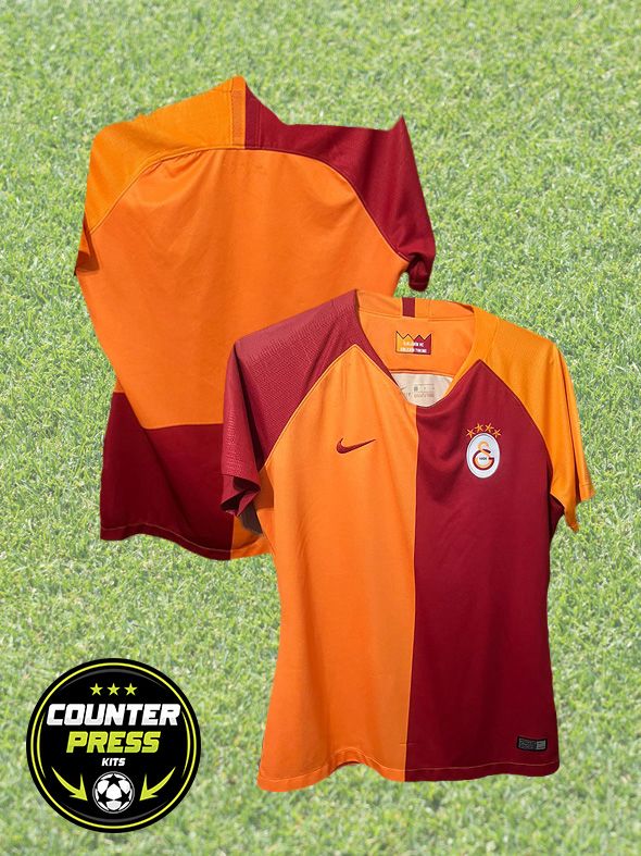 Galatasaray 2018/2019 Home Football Shirt Large - Fits Medium