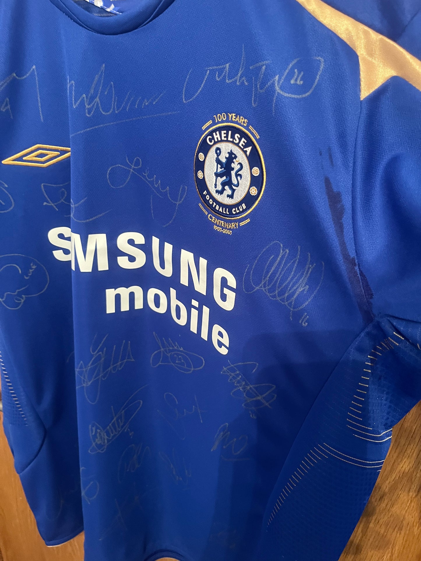 Chelsea 2005/2006 Home Football Shirt Extra Large - Squad Signed