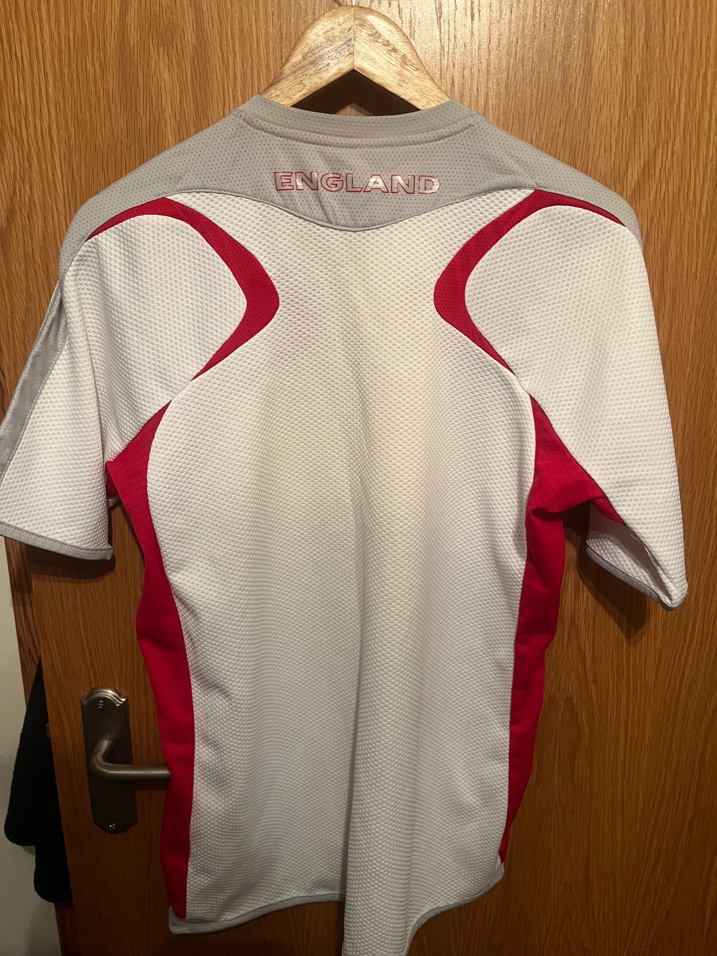 England 2005 Training Football Shirt Medium