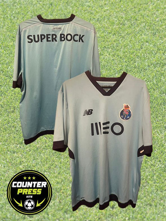 FC Porto 2016/2017 Third Football Shirt 2XL