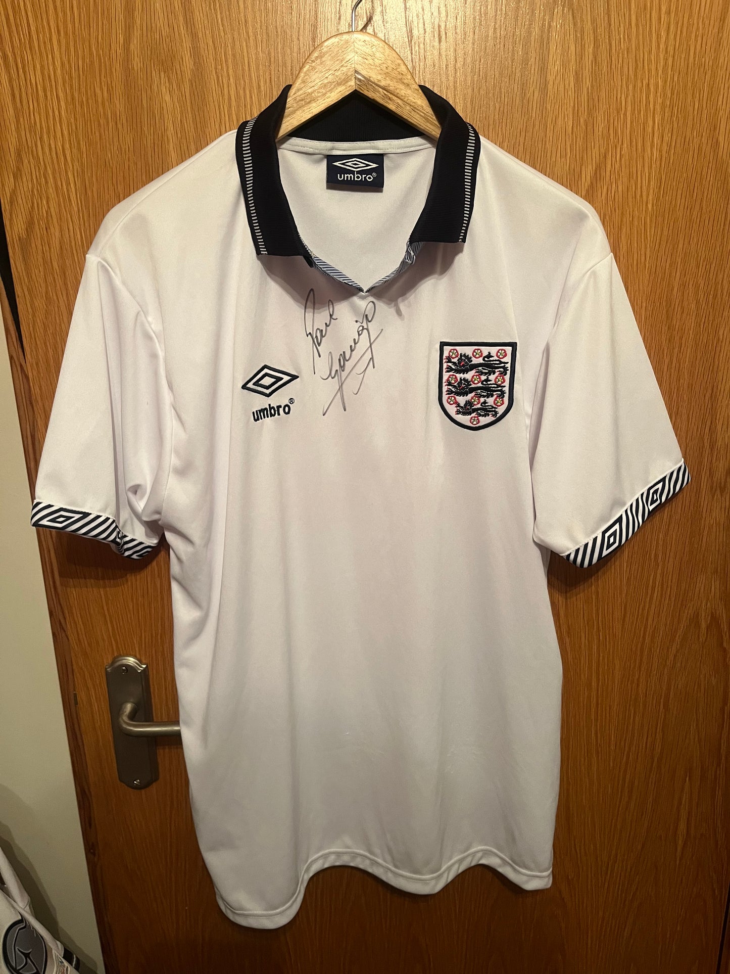 England 1990 Home Football Shirt Large - Paul Gascoigne - Signed