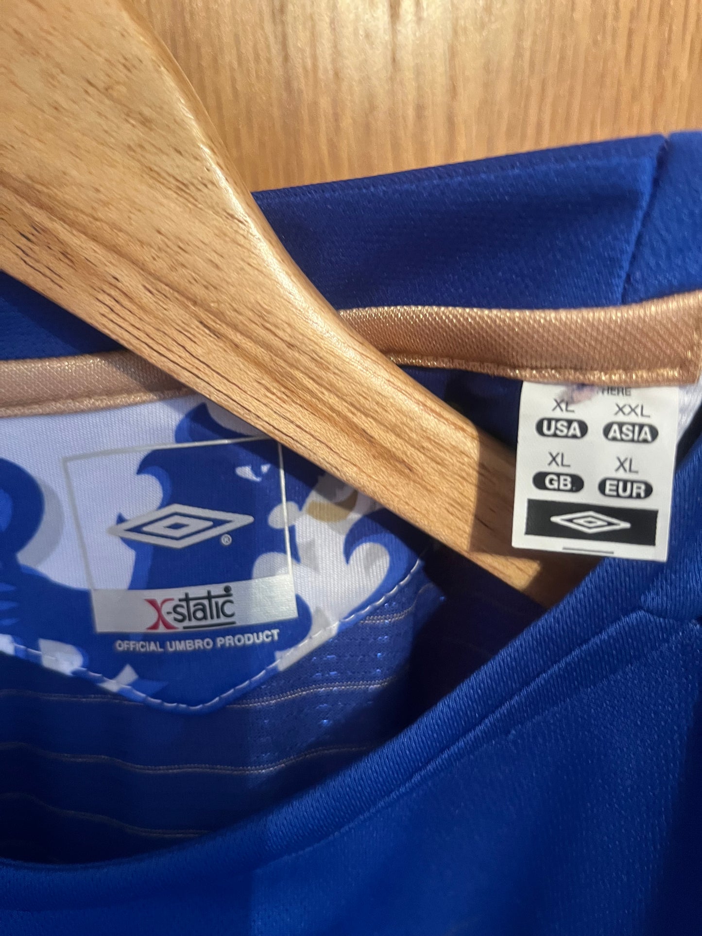 Chelsea 2005/2006 Home Football Shirt Extra Large - Squad Signed