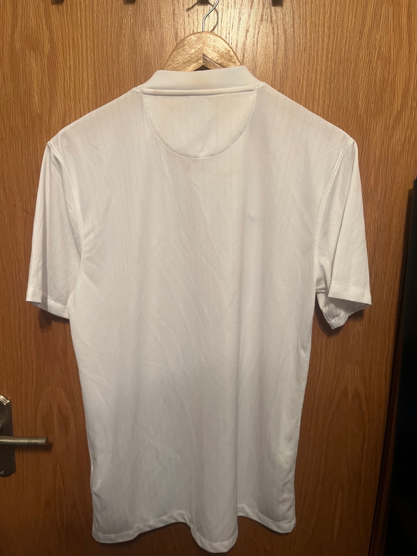 BNWT England Home Football Shirt Medium - Signed By Glen Johnson