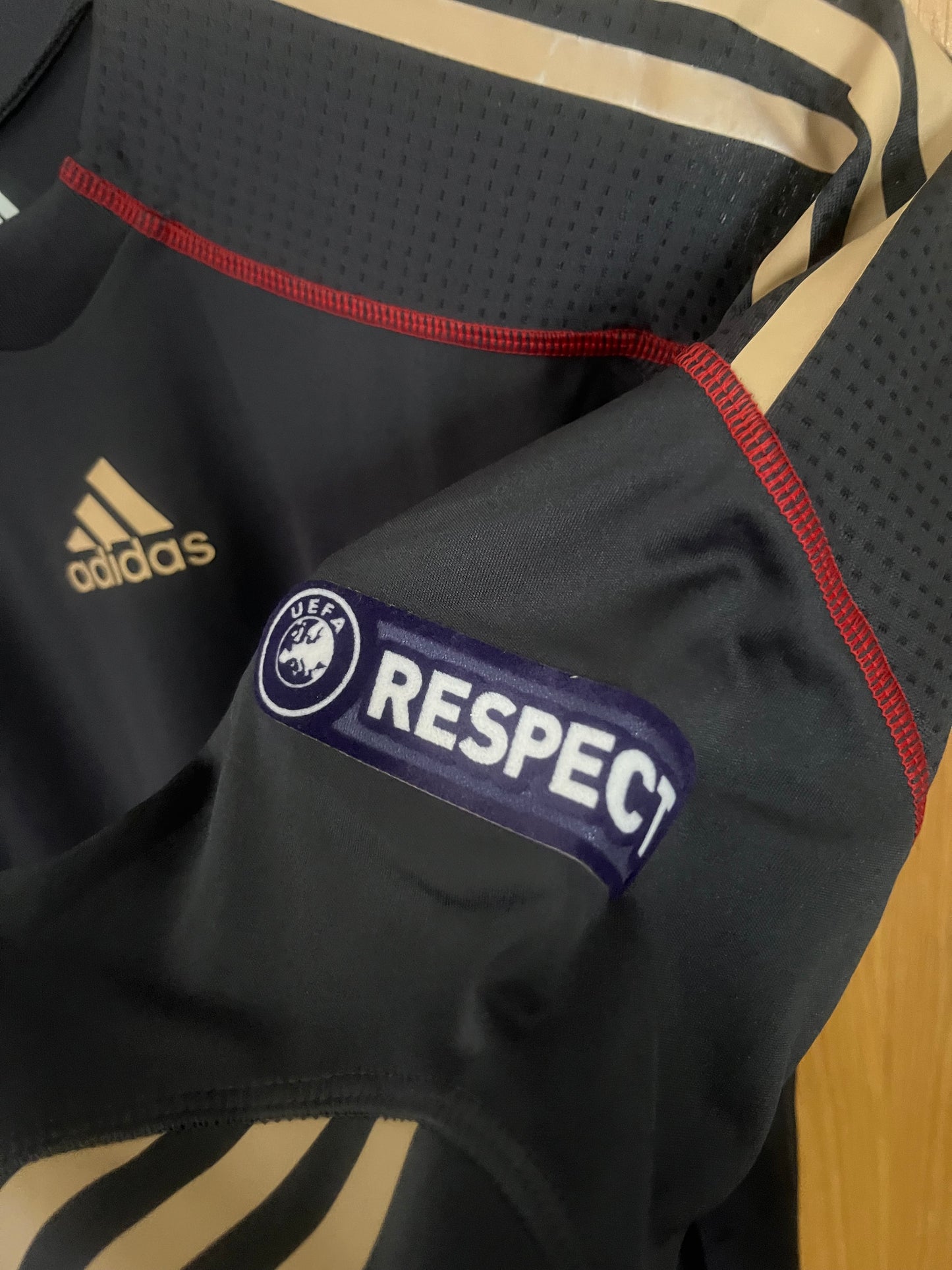 Liverpool 2009/2010 Third Football Shirt Medium - Long Sleeve - Fernando Torres - Player/Match Issue UEFA Europa League