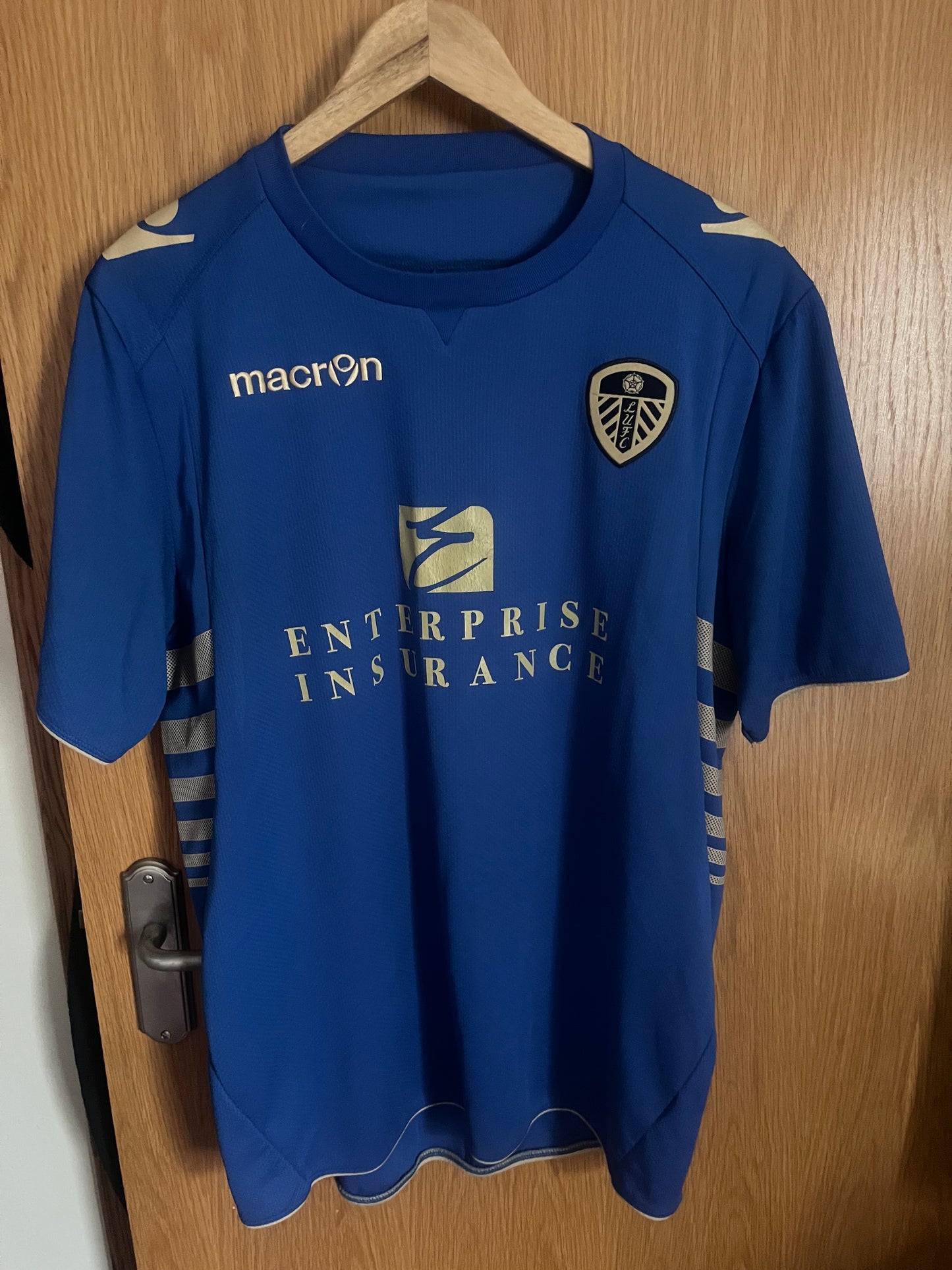Leeds United 2011/2012 Training Football Shirt Large - Fits Medium