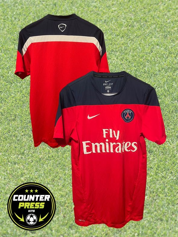 Paris Saint Germain 2013/2014 Training Football Shirt Medium