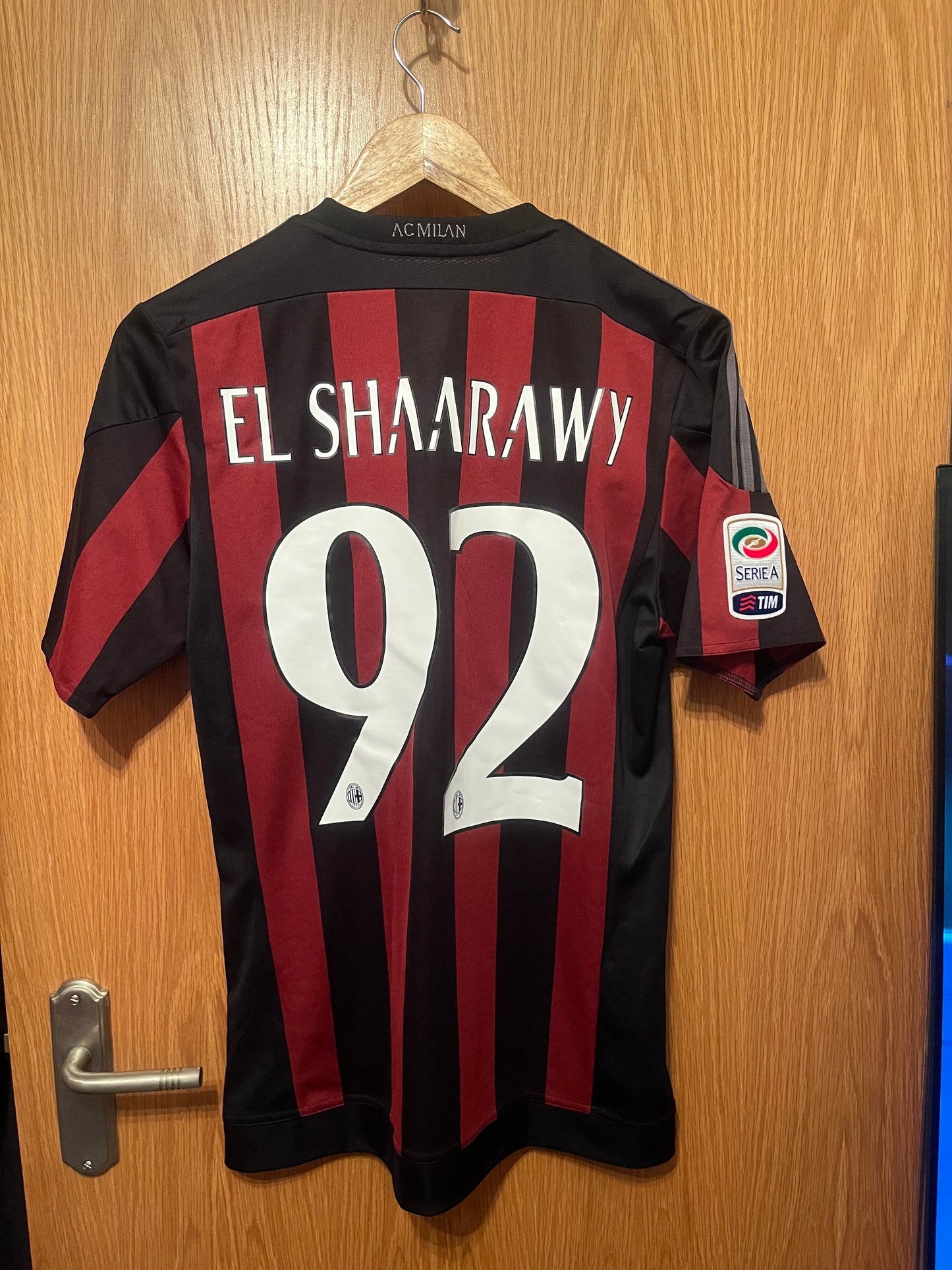 AC Milan 2015/2016 Home Football Shirt Small - Stephan El Shaarawy