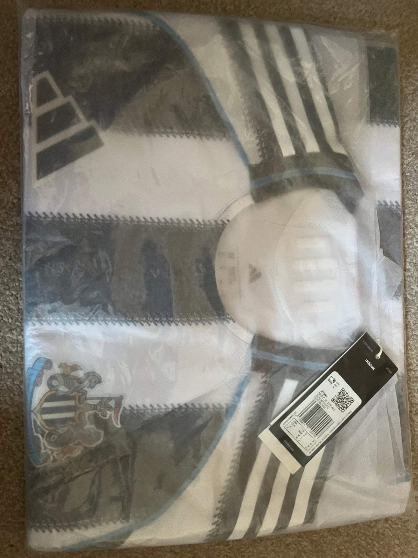 Newcastle United 2025/2026 Home Football Shirt Medium - Heat.RDY - BNWT/BNIB