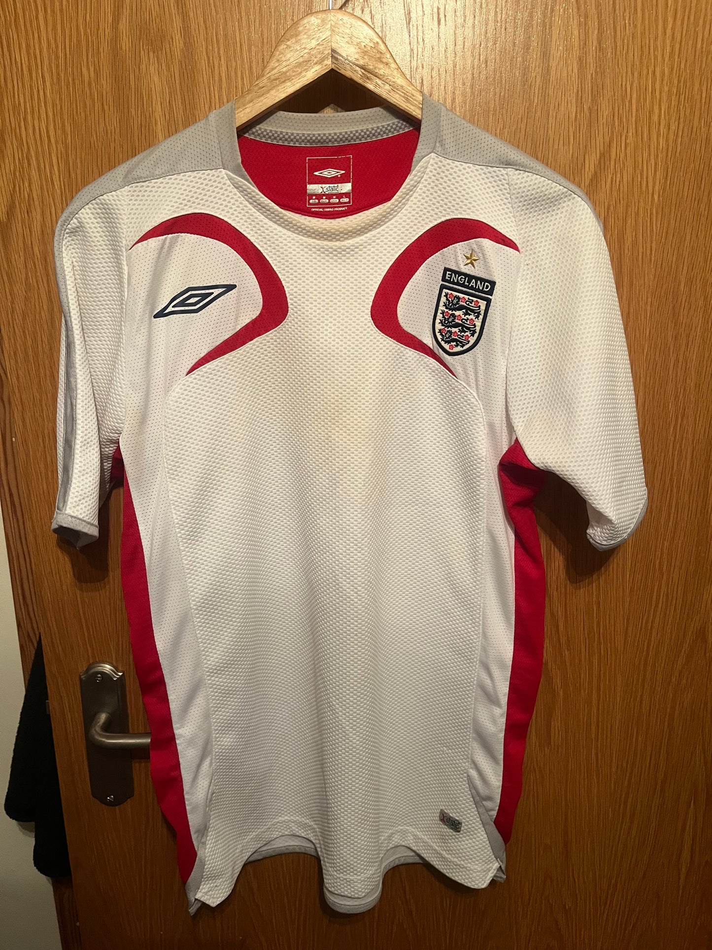 England 2005 Training Football Shirt Medium