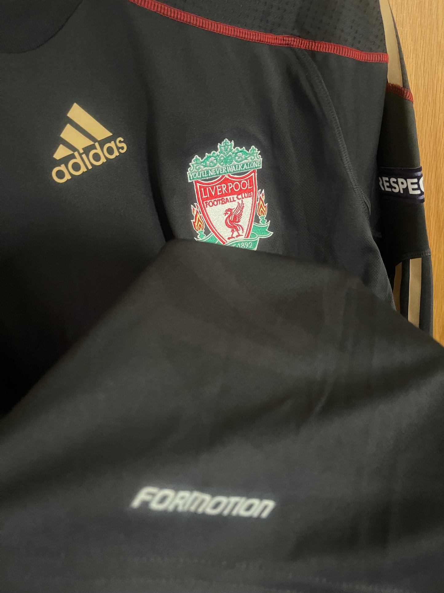 Liverpool 2009/2010 Third Football Shirt Medium - Long Sleeve - Fernando Torres - Player/Match Issue UEFA Europa League