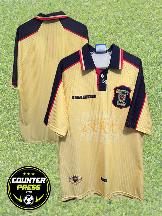 Scotland 1996/1997/1998 Away Football Shirt Medium