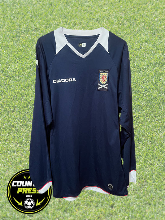 Scotland 2004 Home Football Shirt Small - Long Sleeve
